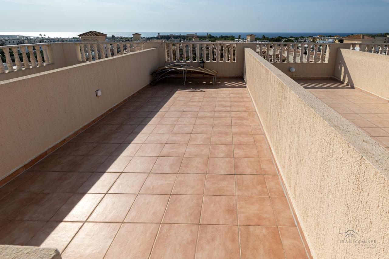 Ferienwohnung Royal Seacrest Crown-Jewel, 2B, Pools, Sea, Center Paphos Exterior foto