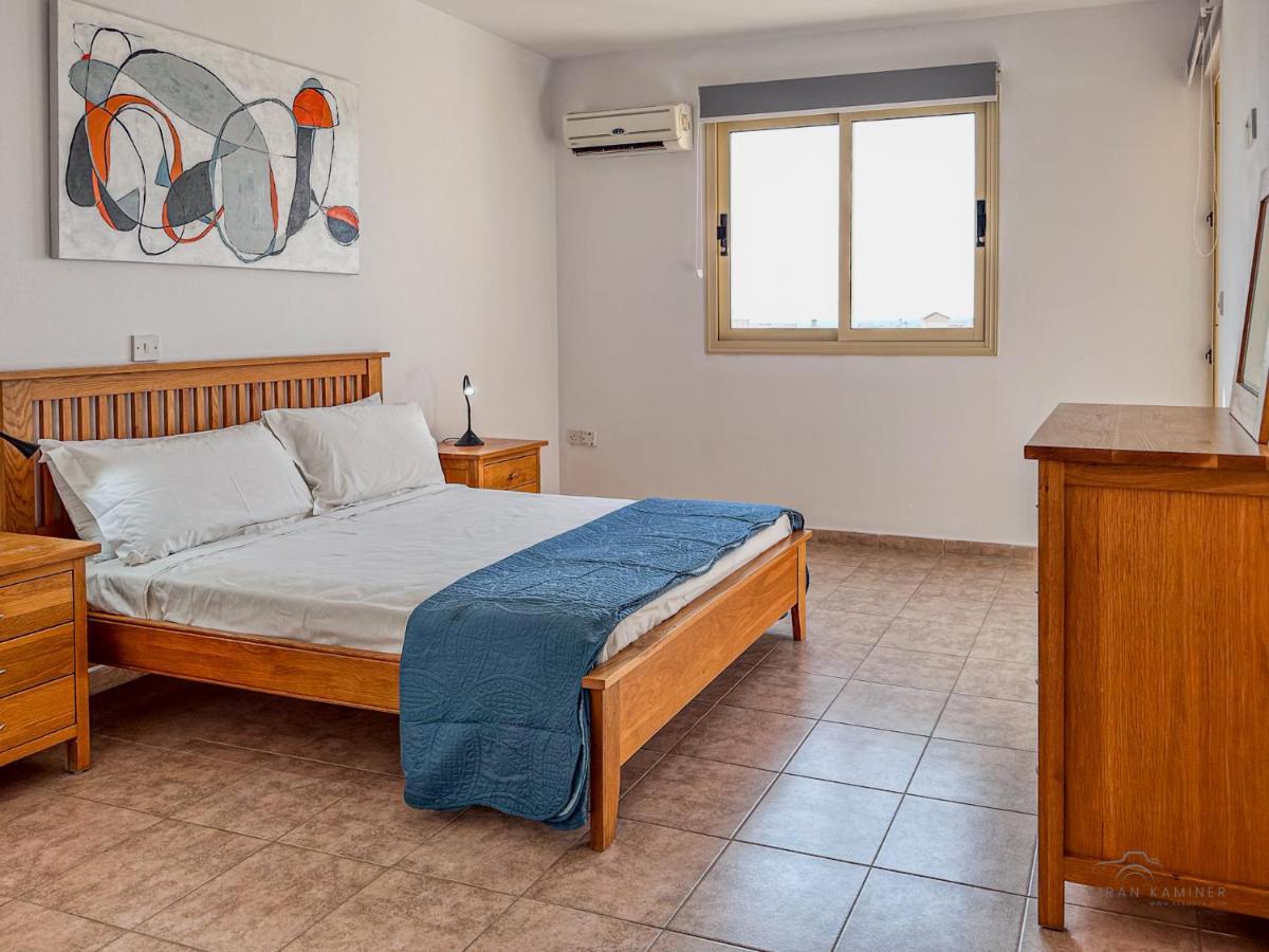 Ferienwohnung Royal Seacrest Crown-Jewel, 2B, Pools, Sea, Center Paphos Exterior foto